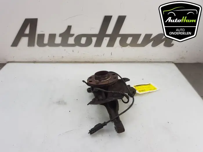 Fusee rechts-voor Opel Corsa