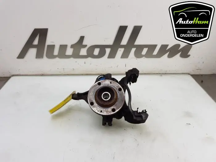 Fusee rechts-voor Peugeot 208