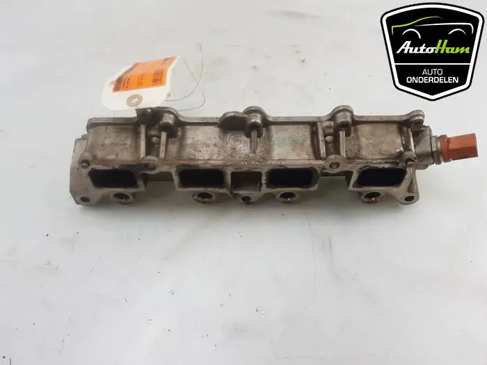 Inlaatspruitstuk Volkswagen Passat