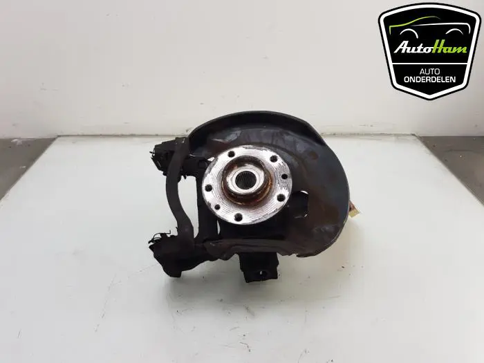 Fusee links-voor Renault Kadjar