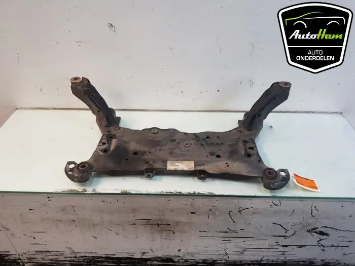 Subframe Volvo V40