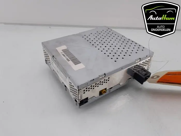 Radio versterker Mercedes E-Klasse