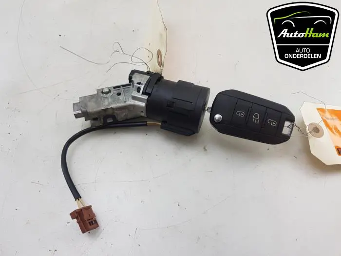Kontaktslot+Sleutel Peugeot 208