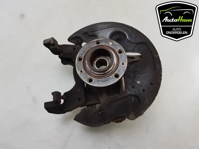 Fusee links-voor Peugeot Partner