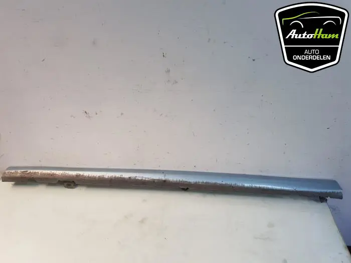 Zijskirt links Volkswagen Polo