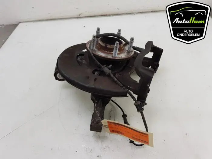 Fusee links-voor Opel Zafira C