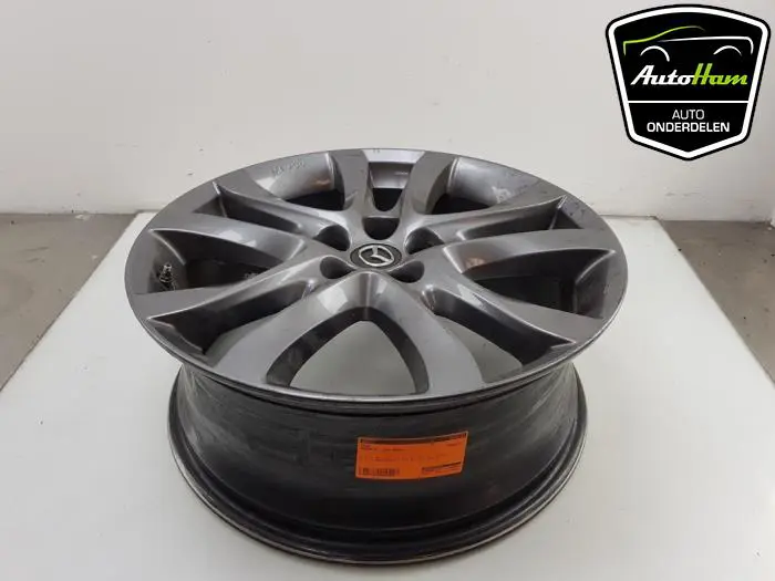 Velg Mazda 6.
