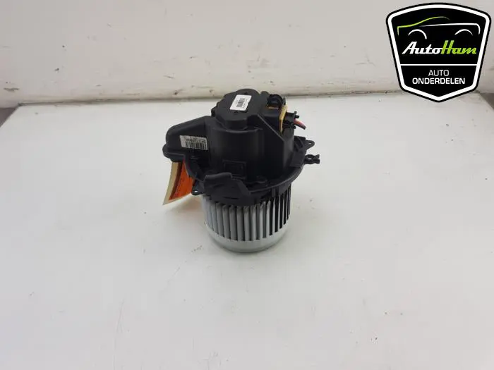 Kachel Ventilatiemotor Renault Clio