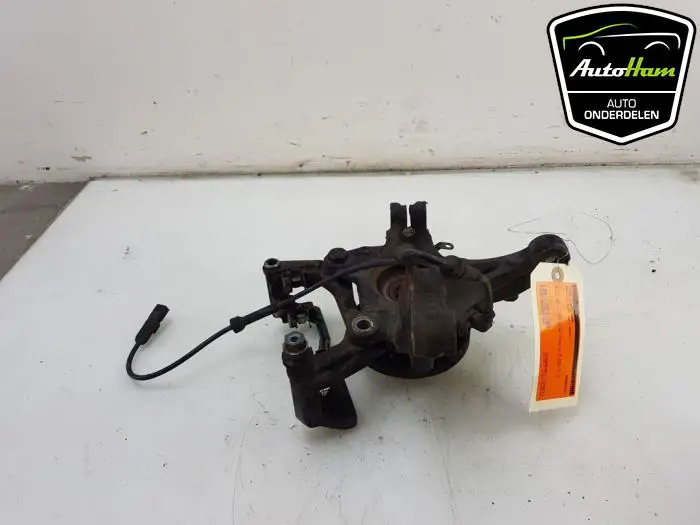 Fusee links-voor Renault Clio