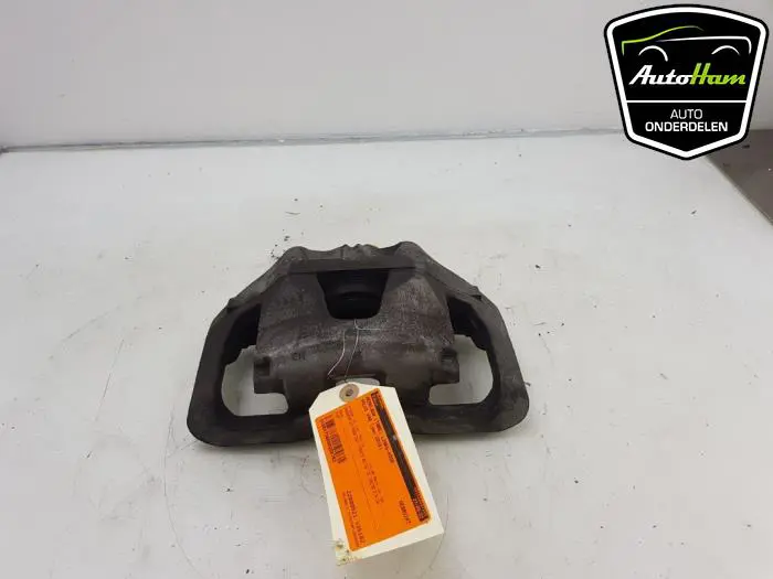 Remklauw (Tang) links-voor Volvo V40