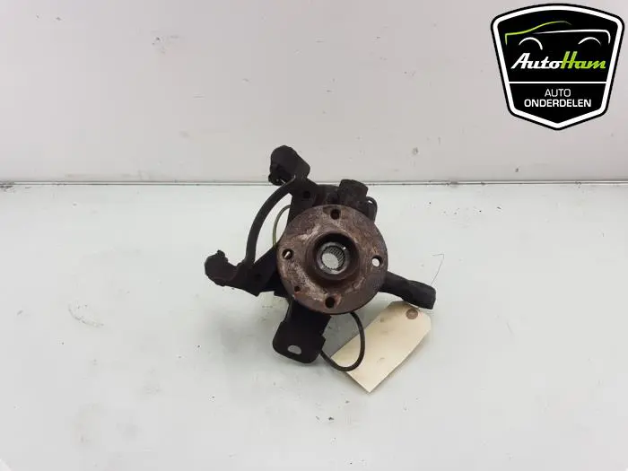 Fusee links-voor Peugeot 108