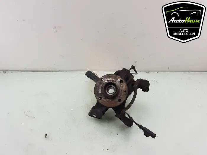 Fusee rechts-voor Peugeot 108