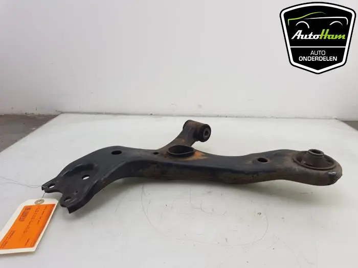 Draagarm links-voor Toyota Auris