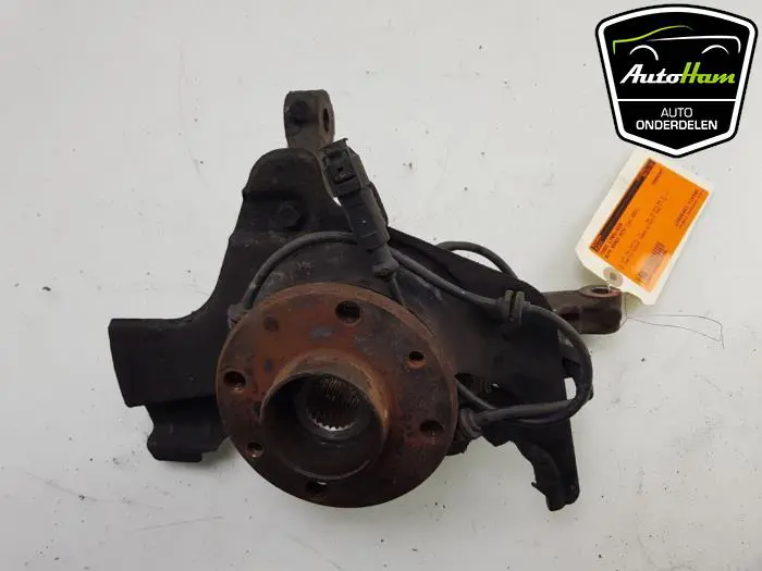 Fusee links-voor Alfa Romeo Mito