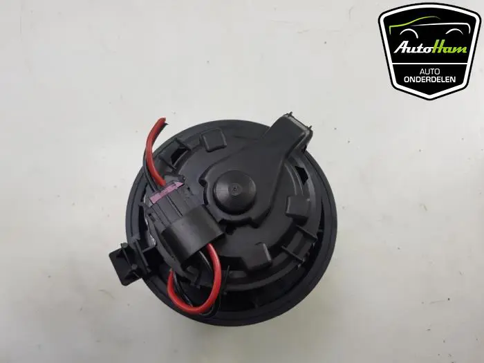 Kachel Ventilatiemotor Peugeot 208