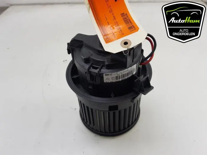 Kachel Ventilatiemotor Peugeot 208