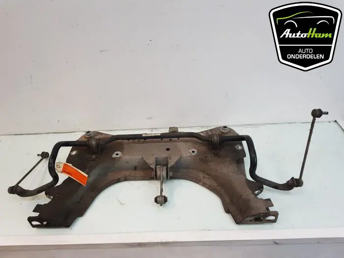 Subframe Renault Clio