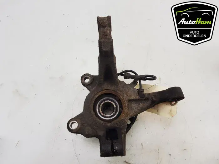 Fusee rechts-voor Dacia Sandero