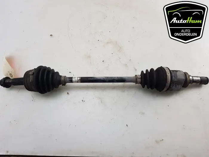 Aandrijfas links-voor Peugeot 108