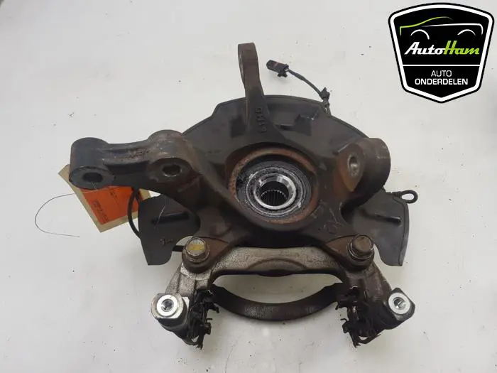 Fusee rechts-voor Suzuki Vitara