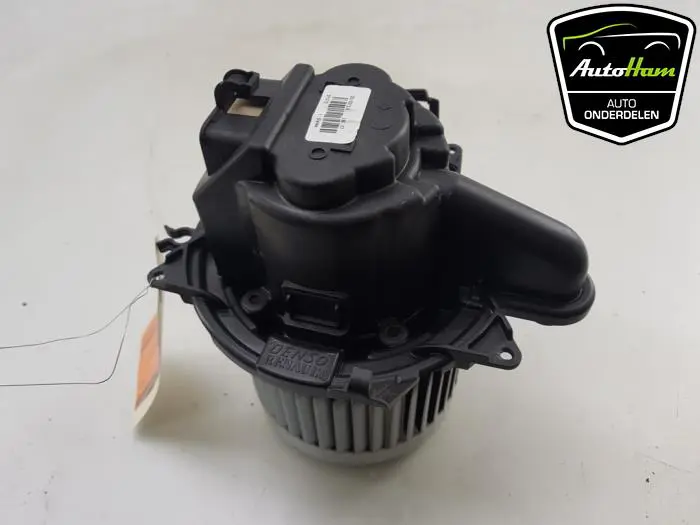 Kachel Ventilatiemotor Renault Clio