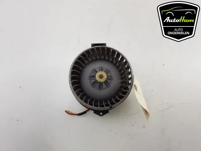 Kachel Ventilatiemotor Mitsubishi Mirage