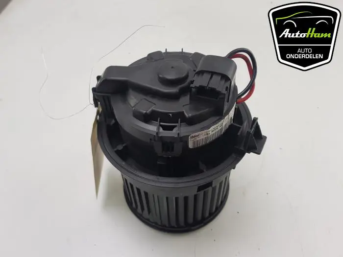 Kachel Ventilatiemotor Peugeot 2008