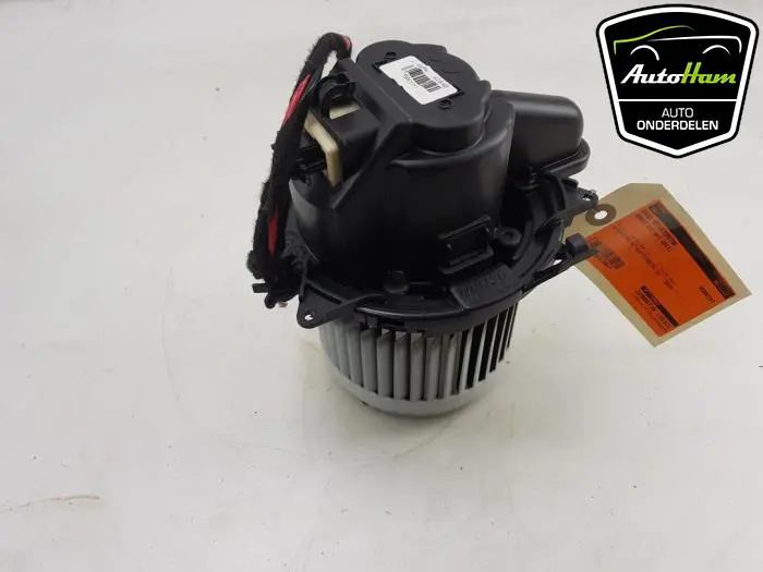 Kachel Ventilatiemotor Renault Clio
