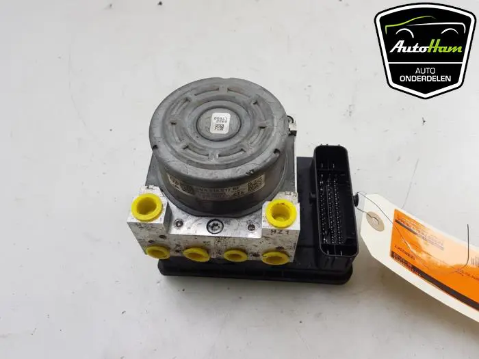 ABS Pomp Volkswagen Golf