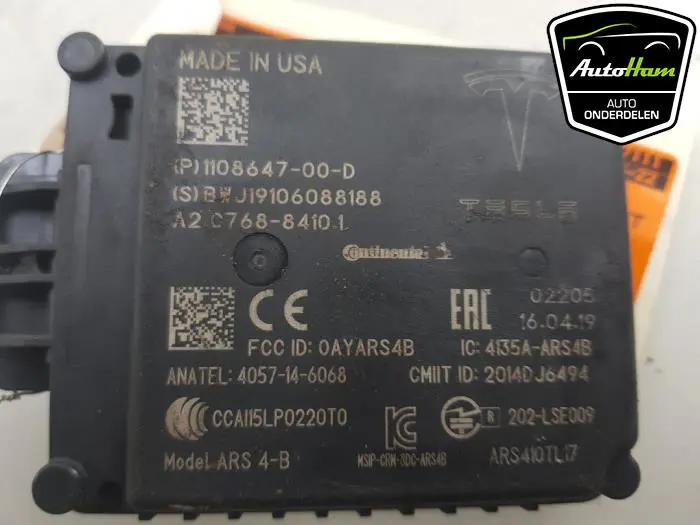 Radar sensor Tesla Model 3