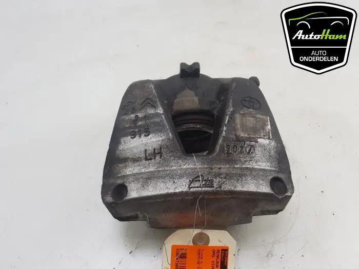 Remklauw (Tang) links-voor Opel Vivaro