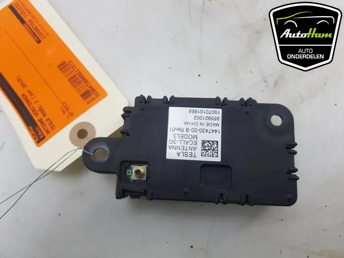 Antenne Versterker Tesla Model 3