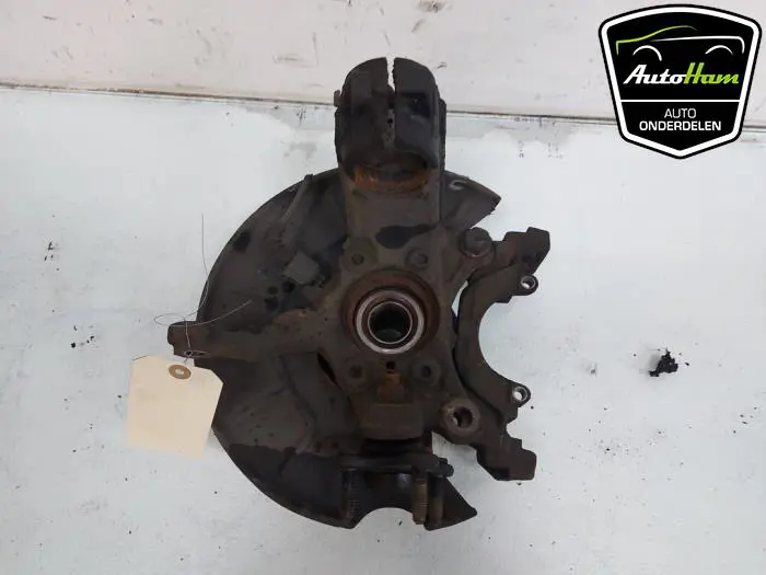 Fusee links-voor Volkswagen Golf