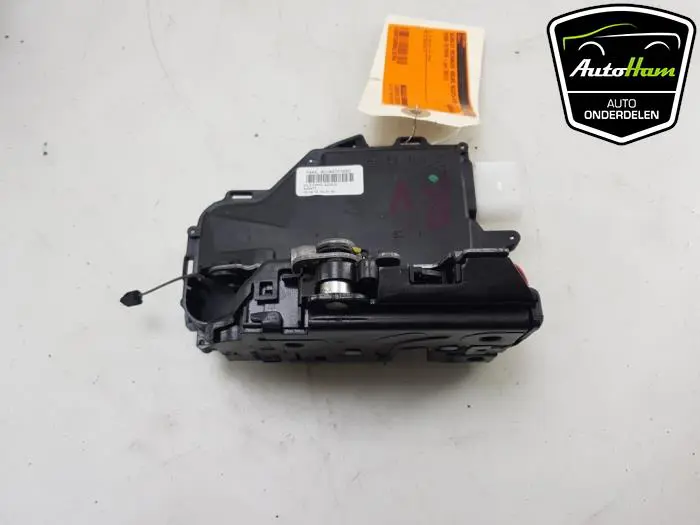 Deurslot Mechaniek 4Deurs rechts-voor Skoda Octavia