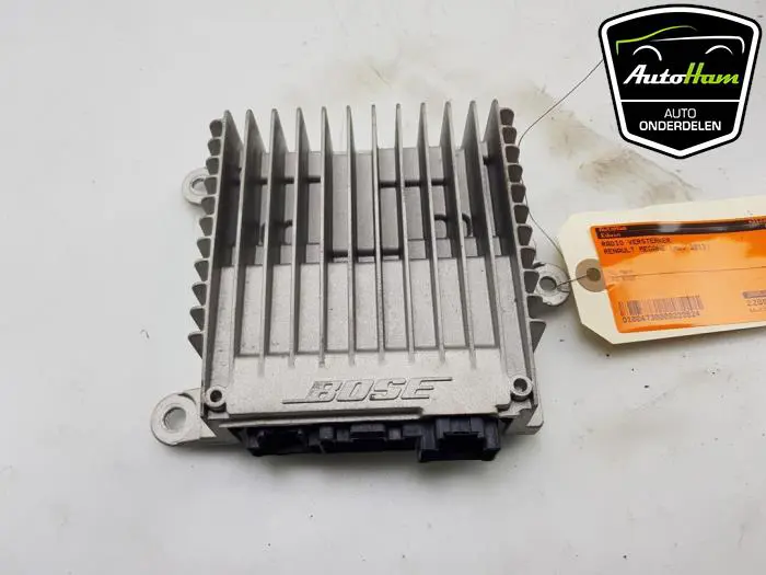 Radio versterker Renault Megane