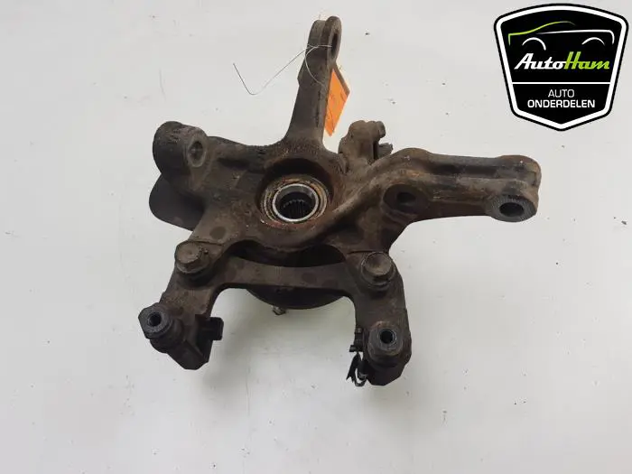 Fusee links-voor Suzuki Celerio