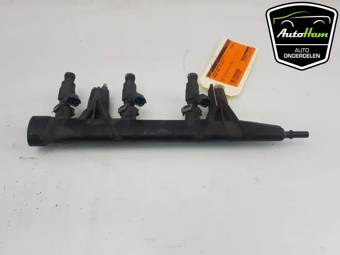 Injector (benzine injectie) Peugeot 2008