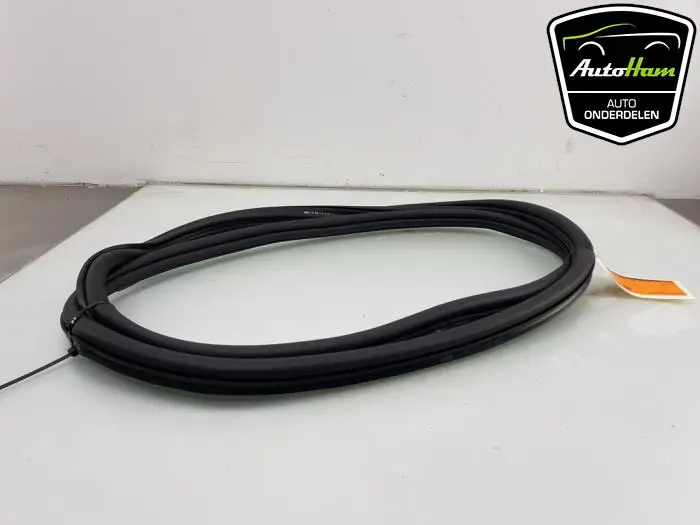 Portierrubber 4Deurs links-achter Volkswagen Golf