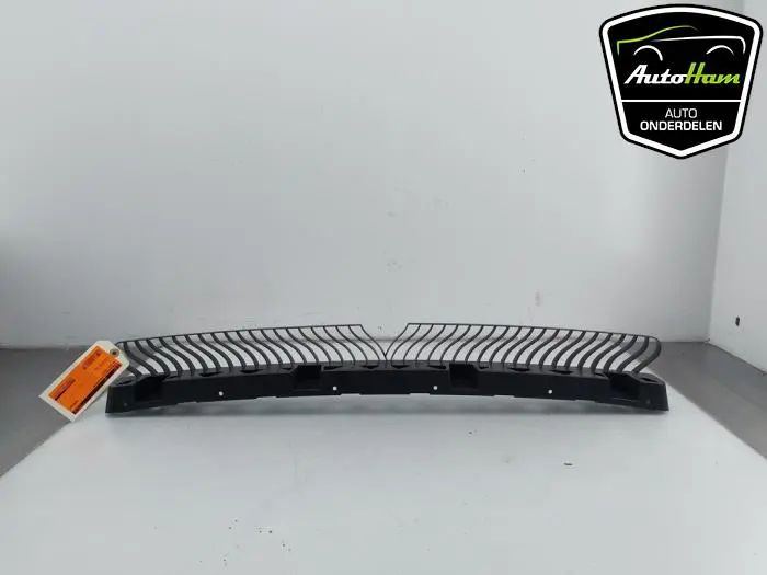 Bumpersteun midden-achter Volkswagen Golf
