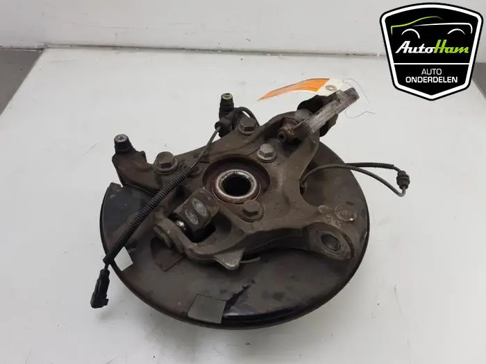 Fusee rechts-voor Opel Astra