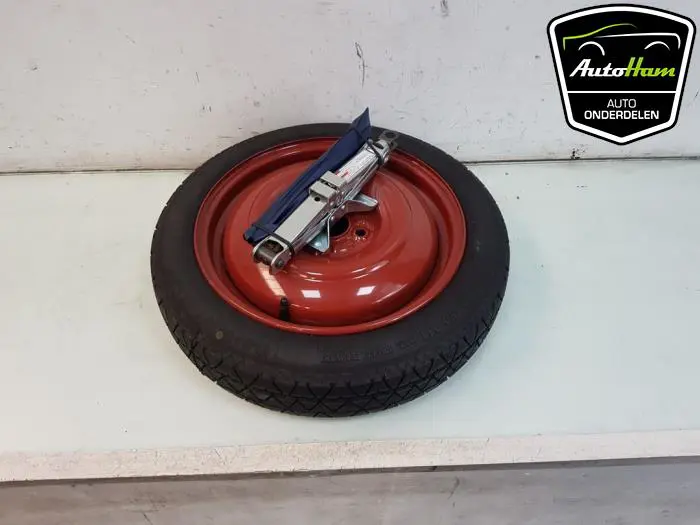 Krikset + reservewiel Opel Agila