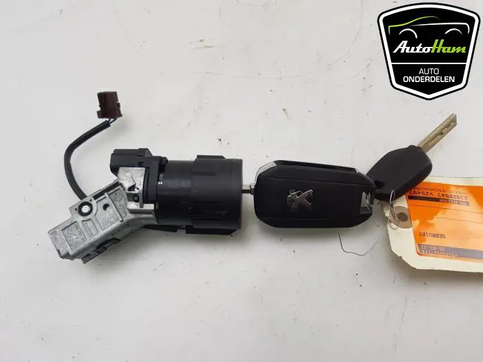 Kontaktslot+Sleutel Peugeot 208