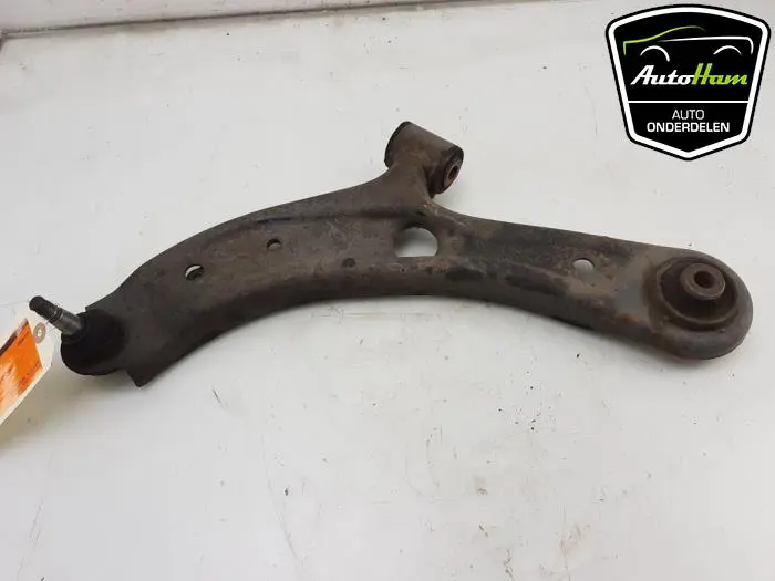 Draagarm links-voor Suzuki Swift