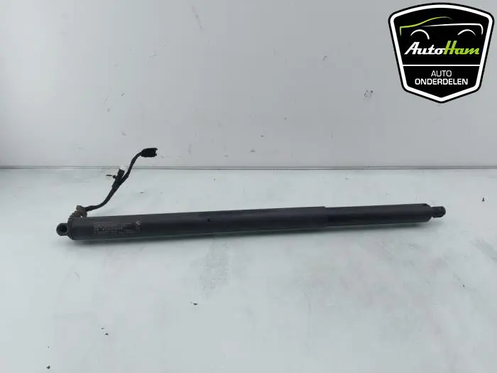 Achterklep motor BMW 1-Serie