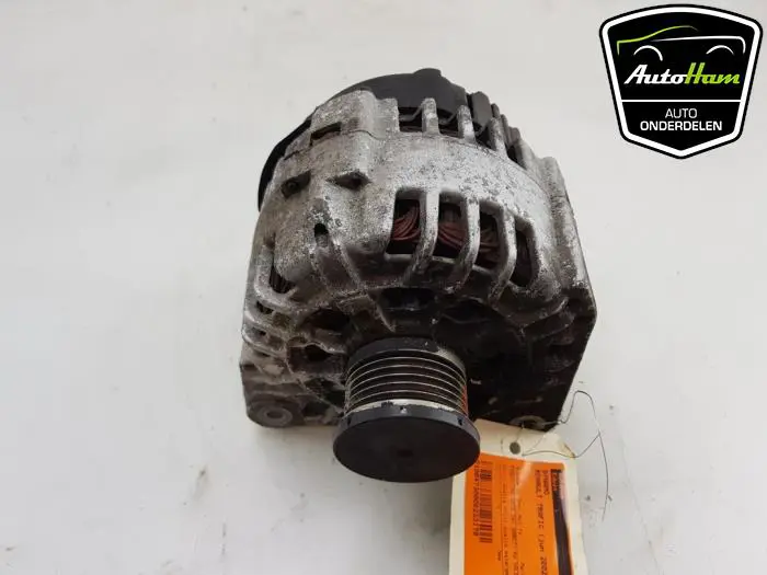 Dynamo Renault Trafic