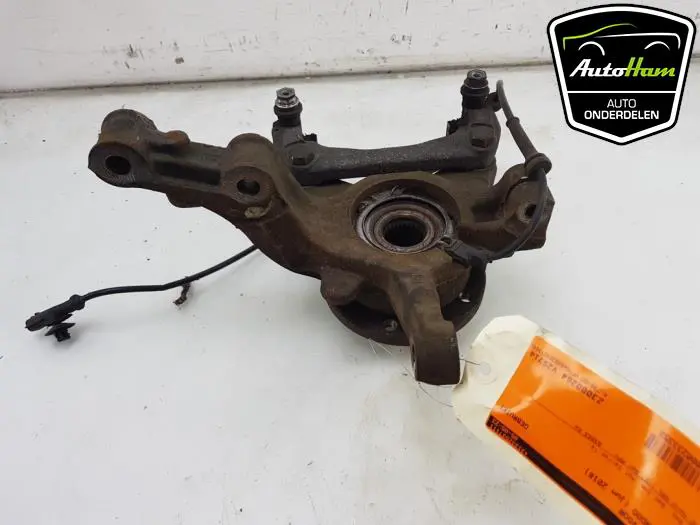 Fusee links-voor Renault Kangoo