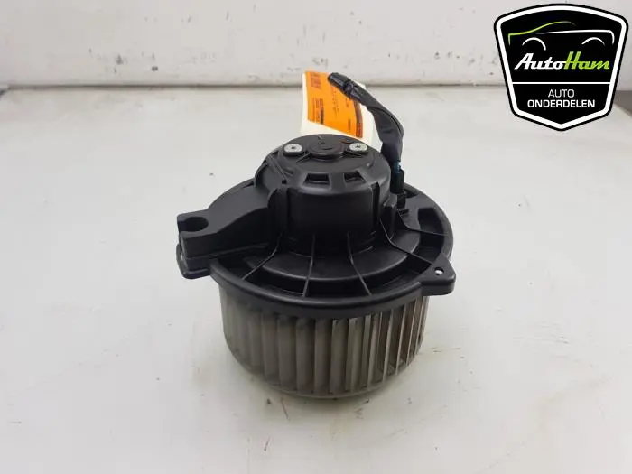 Kachel Ventilatiemotor Toyota Corolla Verso
