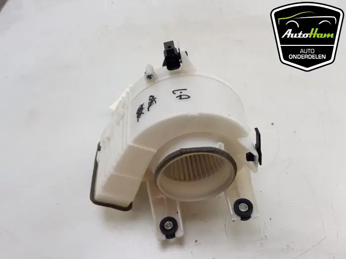 Accu ventilator Toyota Rav-4