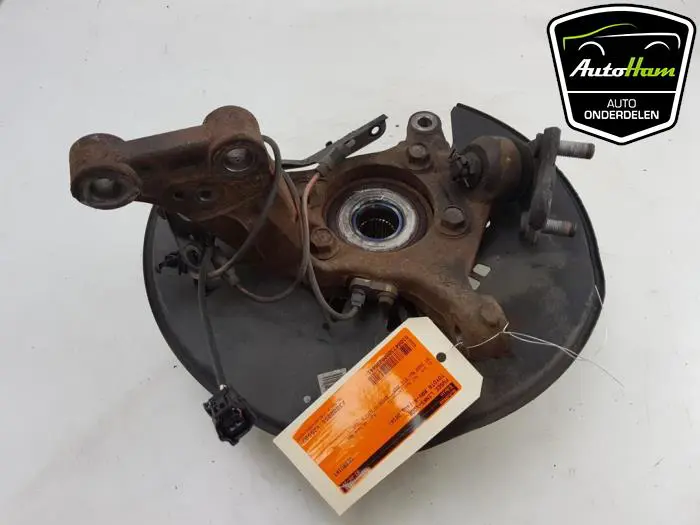 Fusee links-voor Toyota Rav-4