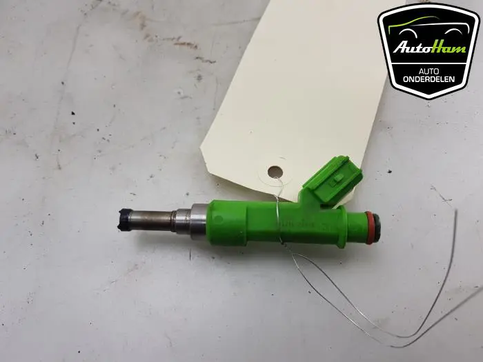 Injector (benzine injectie) Toyota Rav-4